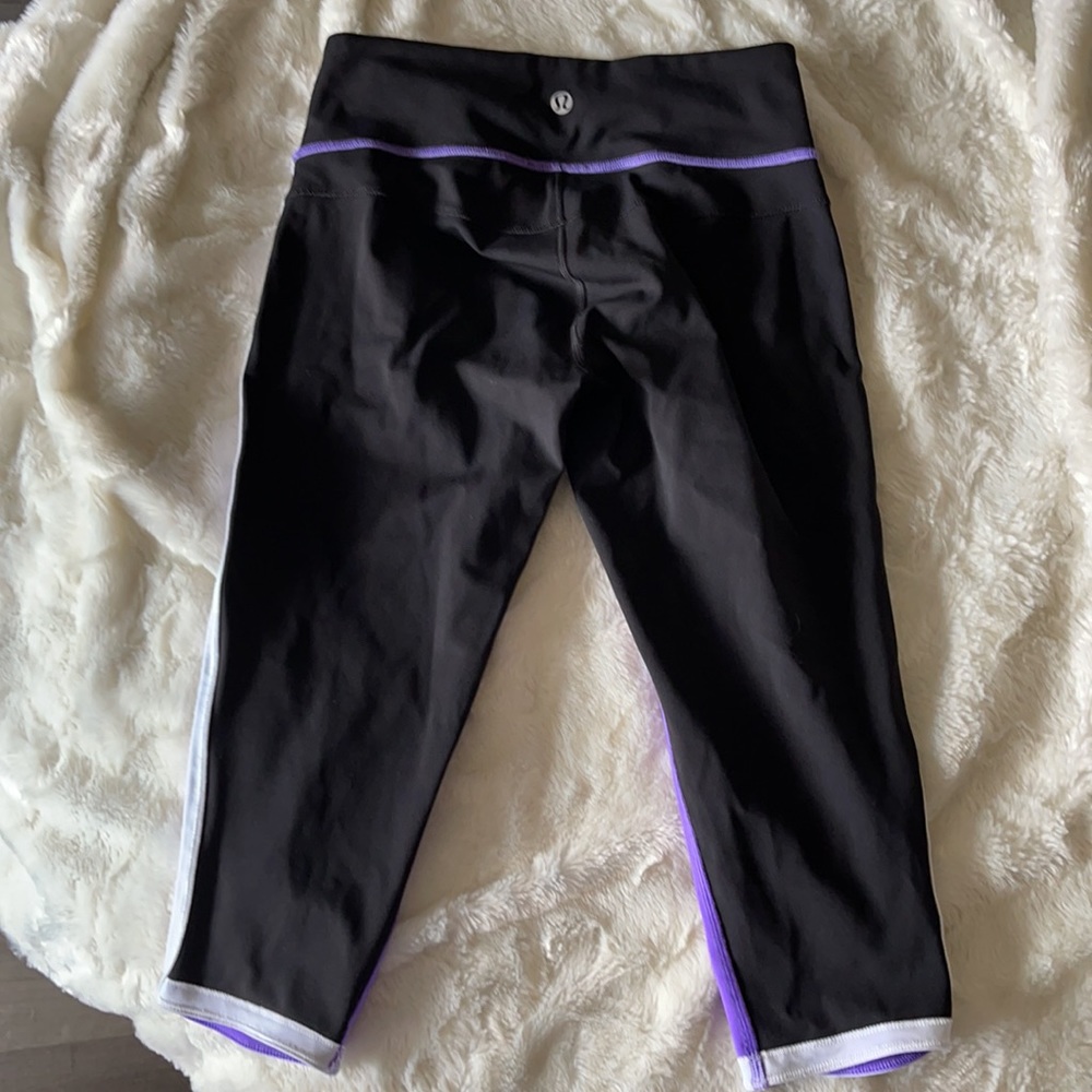 Lululemon Capri - Picture 2 of 3